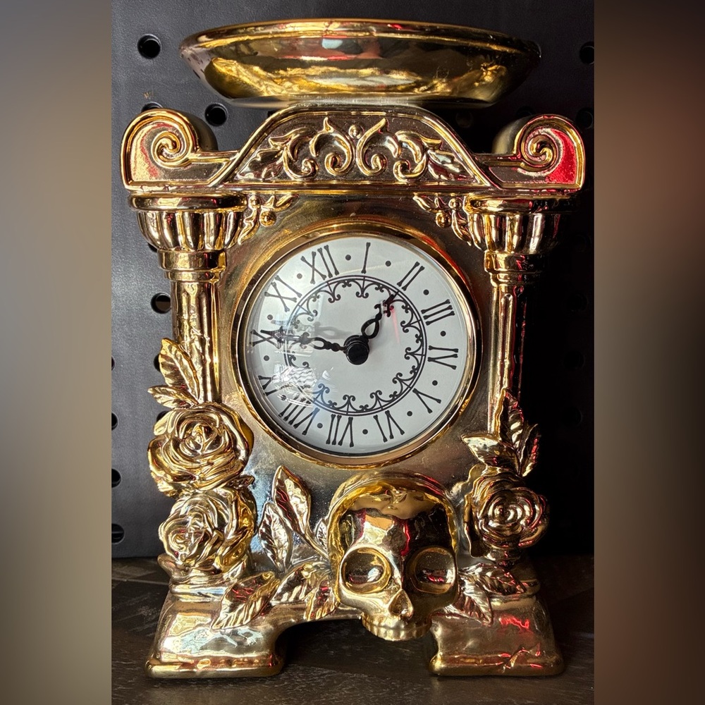 Bath & Body Works Glow In The Dark Gold Floral Skull Candle Holder Clock